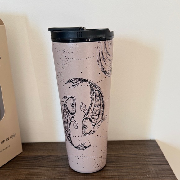 Burga Travel 24 oz Mug with Artistic Design - Picture 5 of 7